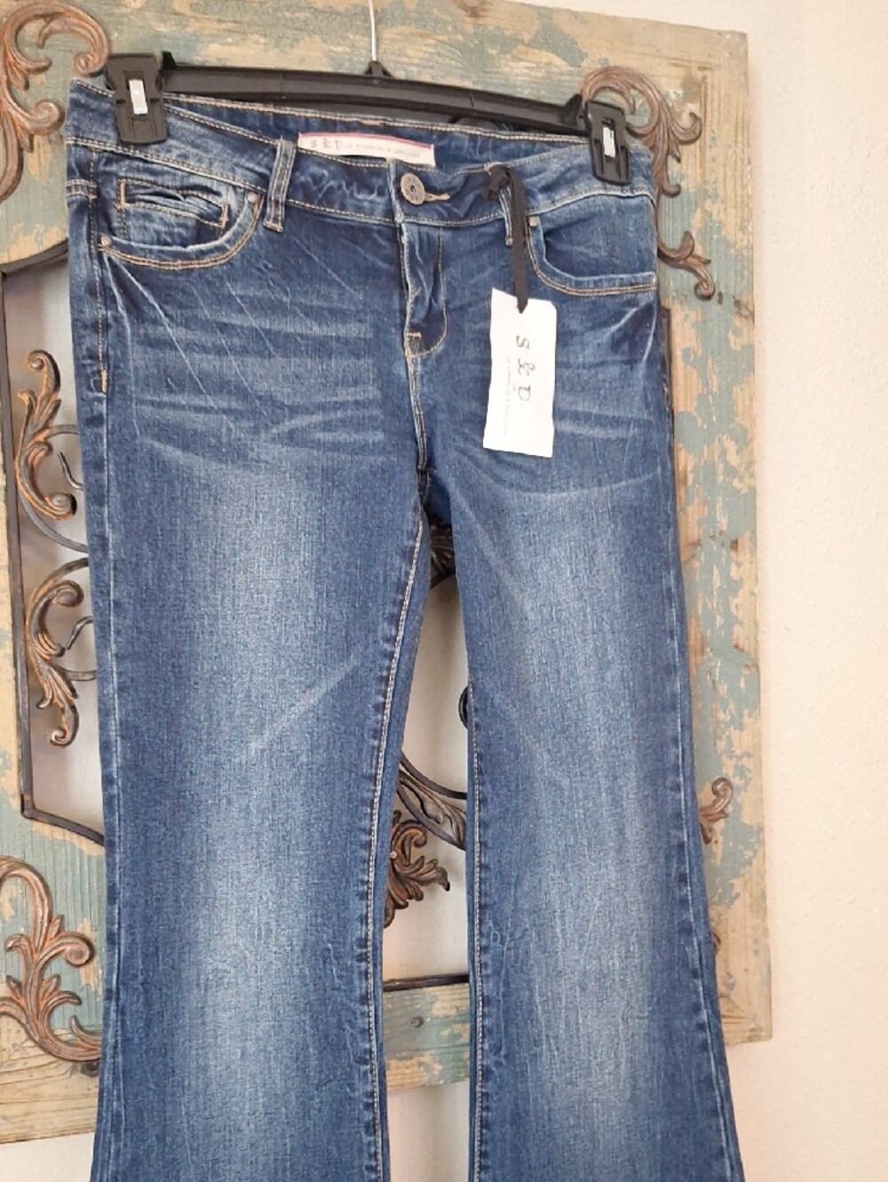 S&D Dark Indigo Flare Jeans with Faded Whiskering. NWT Size 5/30 - Picture 4 of 10